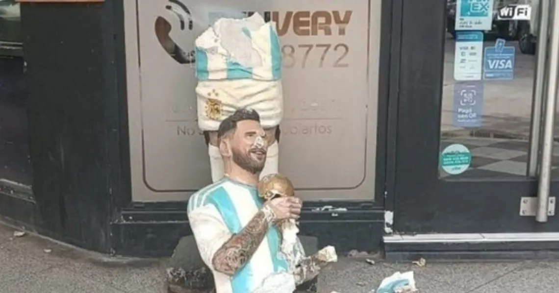 estatuamessi2