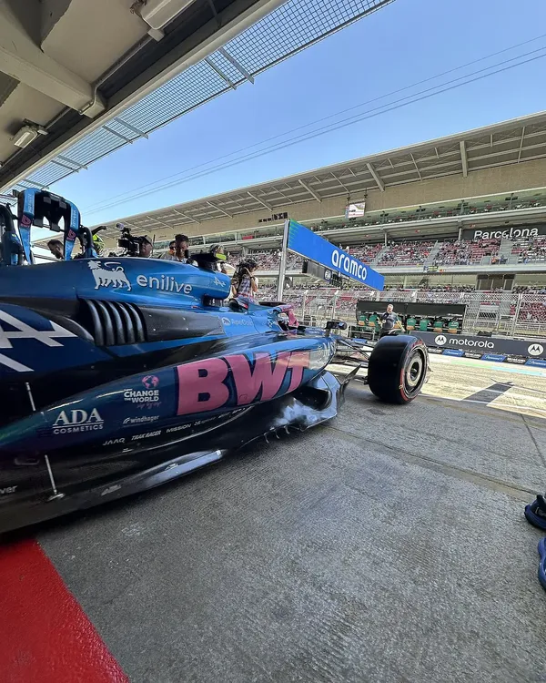 colapintobarcelona1jpg